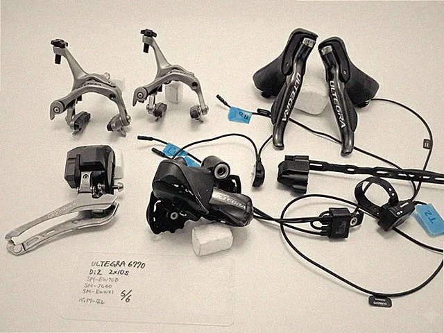 Shimano Ultegra 6770 Di2 2x10 Speed Electric Groupset Shifter Derailleur Caliper